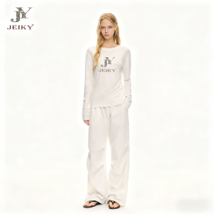 JY JEIKY Retro millennial style hot diamond logo waist slimming long sleeve T-shirt for women